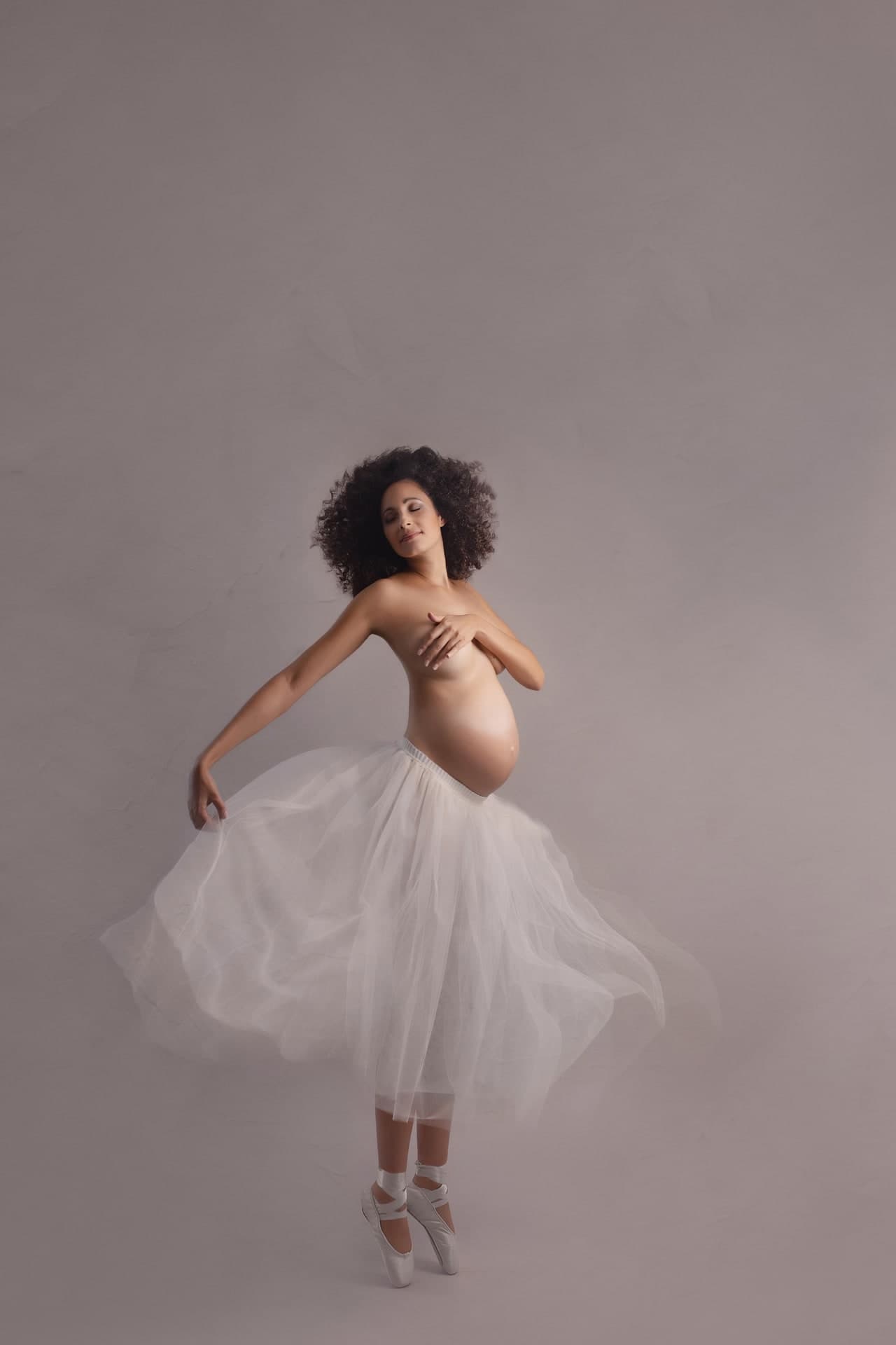 Photo 6 sur 8 réalisée par Aurélie Perillou, formateur du cours La photographie de grossesse en studio