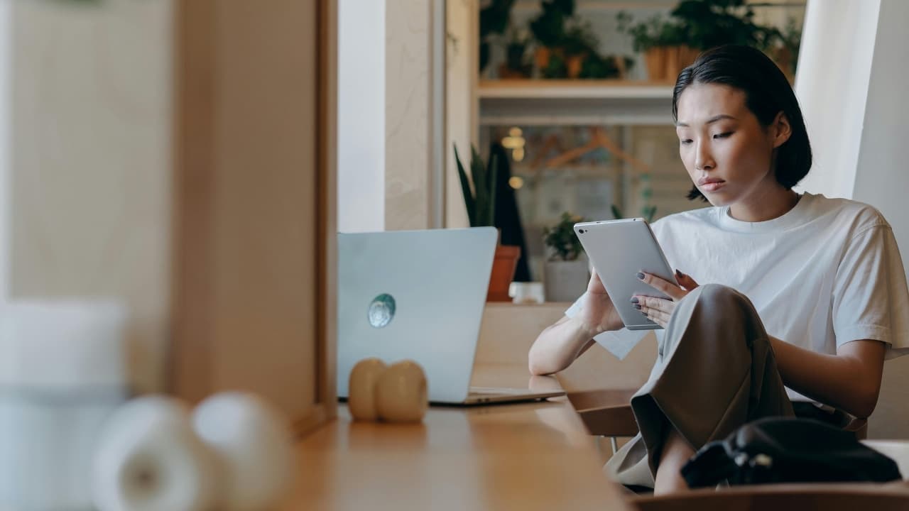 Oser entreprendre : de l'idée au premier client