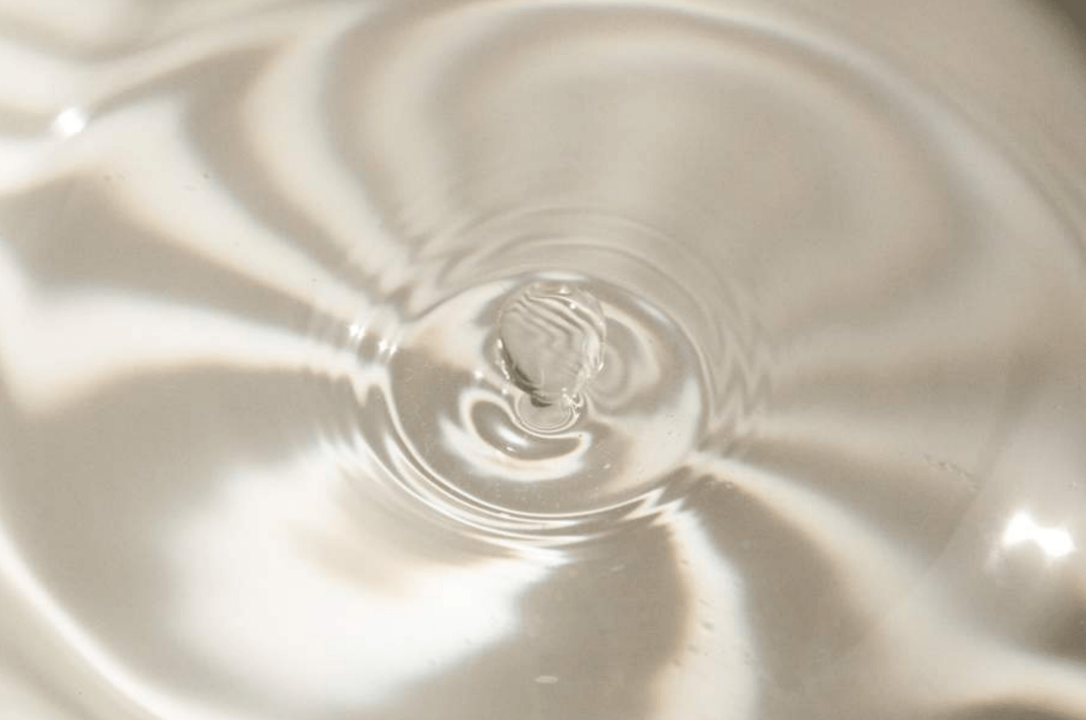 goutte d'eau nette vitesse rapide