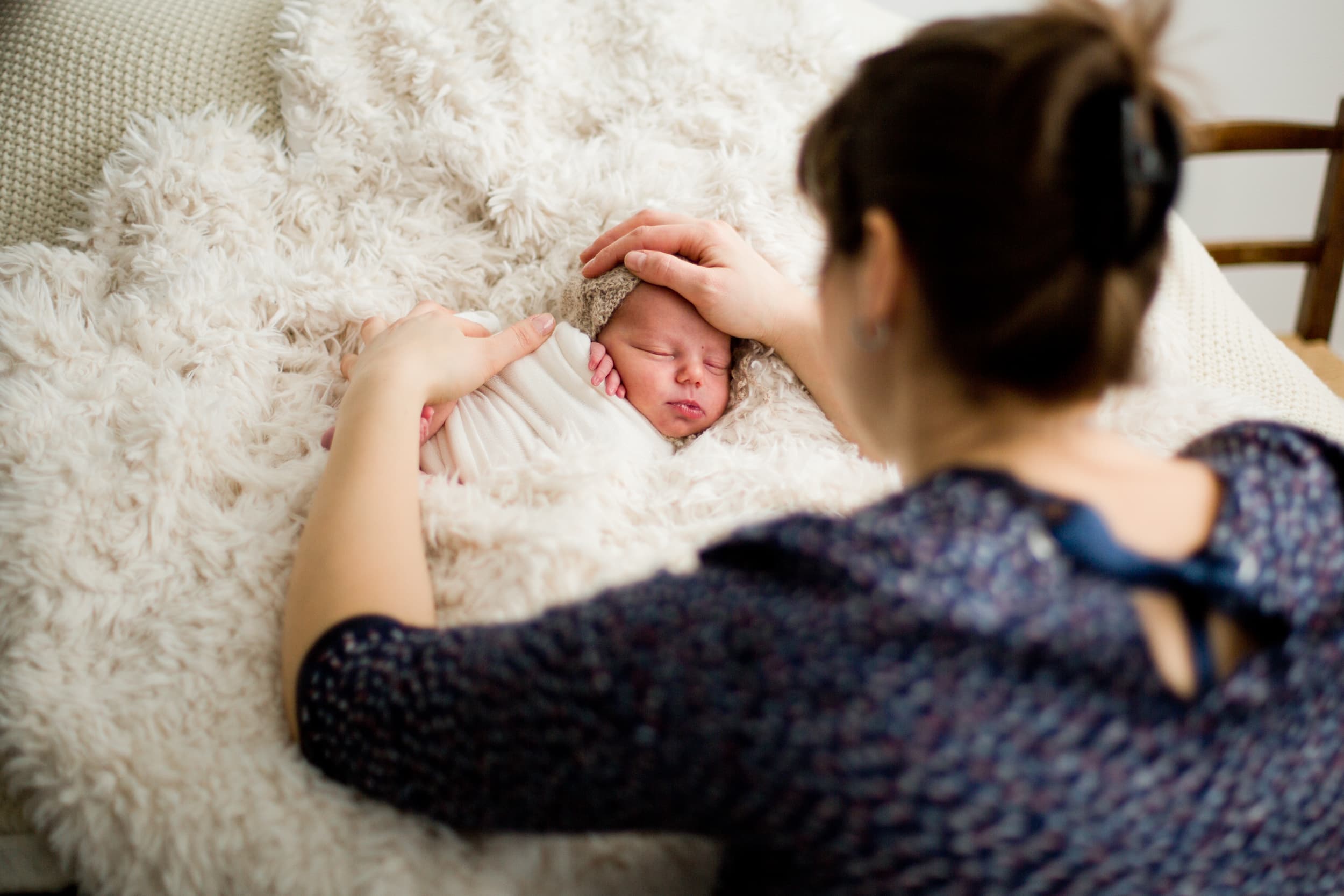 faire des photos d'un beau bébé naissance pour le sublimer et le présenter en faire part naissance